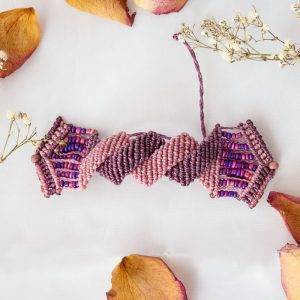 Bracciale threads viola e dusty rose con perline di diverse sfumature di viola